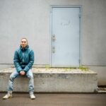 Följ Jesus ner från berget